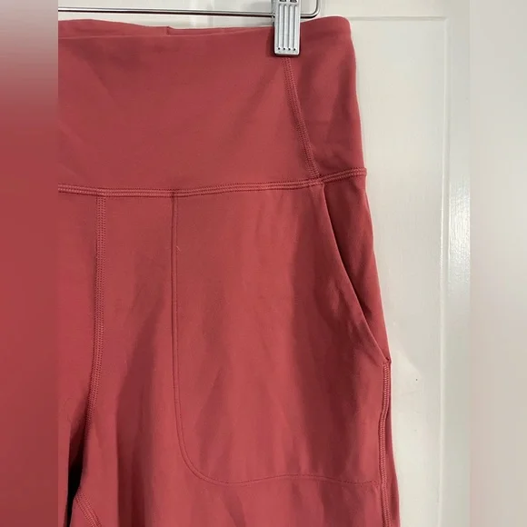 lululemon cropped leggings - Picture 2 of 5